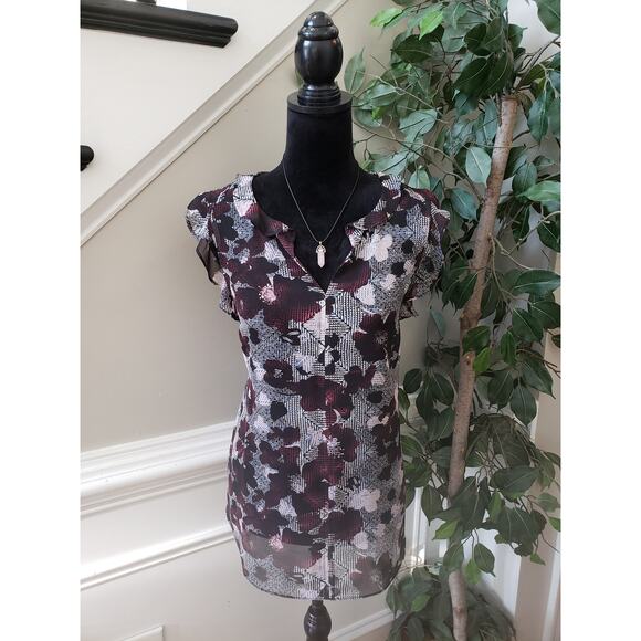 CAbi Blouse Top Women's Small Multi Floral Sheer Lightweight Ruffle Cap Sleeve - Picture 1 of 11